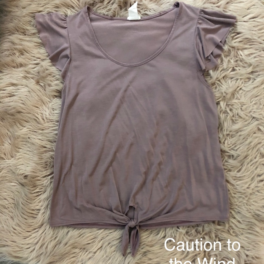 Flutter sleeve top